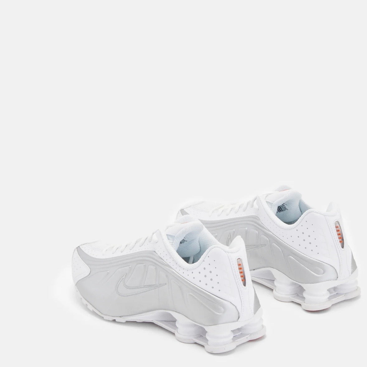 Nike Shox R4 metallic silver