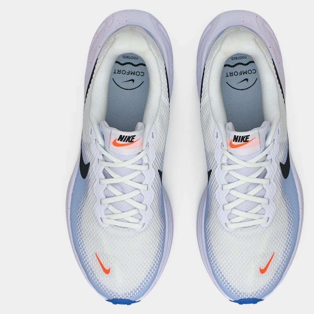Nike revolution 8