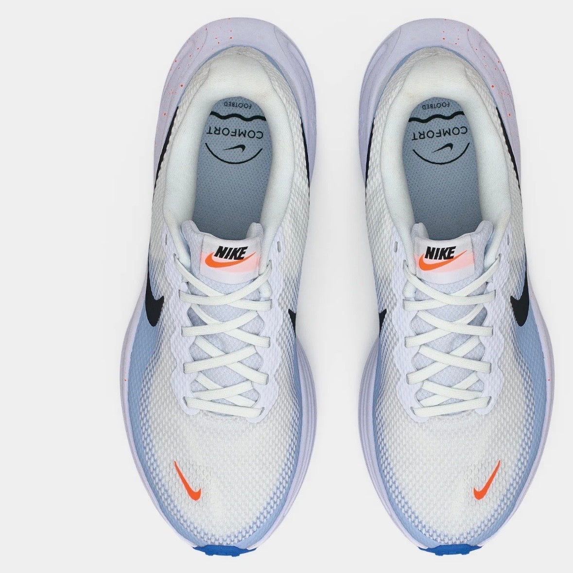 Nike revolution 8