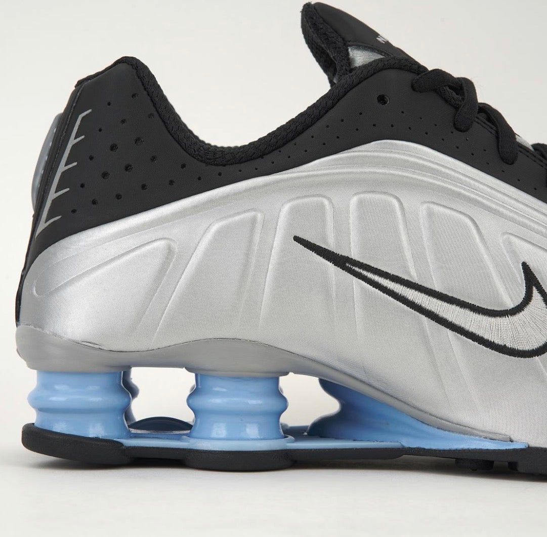 Nike Shox R4 psychic blue