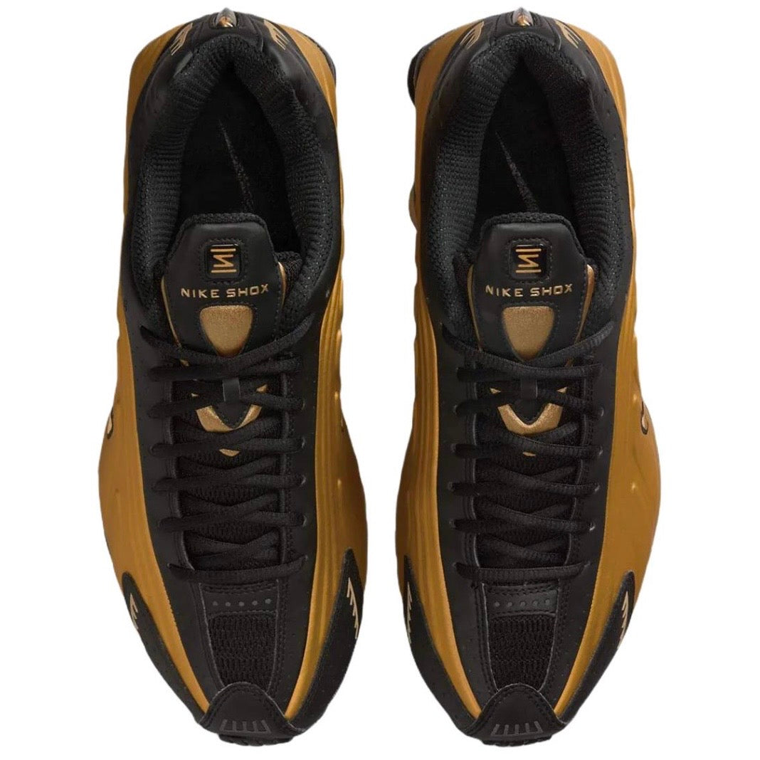 Nike Shox R4 metallic gold